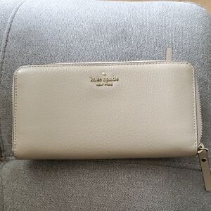 Kate Spade Continental Wallet